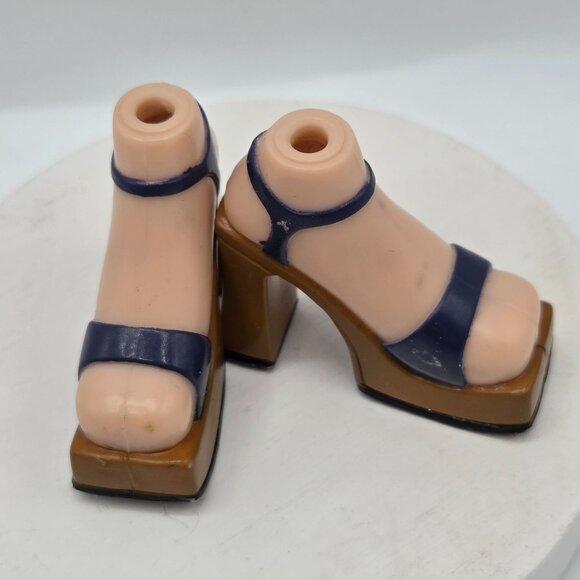 Bratz Doll Shoe Set: Style It Jade Red Meygan Navy Brown Cloe Orange Chunky Heel - Picture 3 of 5